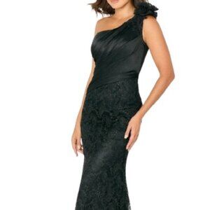 Elegant Black One-Shoulder Lace Dress